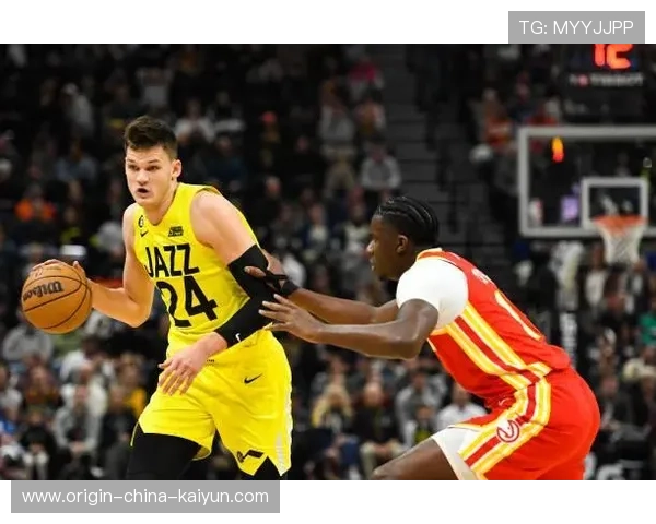 爵士队实力提升，向季后赛发起冲击，爵士 队
